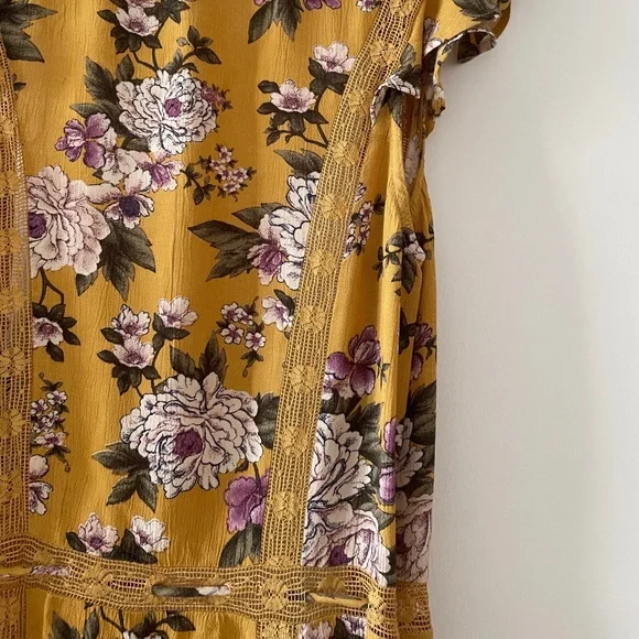 American Eagle Floral printed Yellow Maxi Dress with Slip - Picture 14 of 17